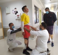 Mohammed Gets a New Leg