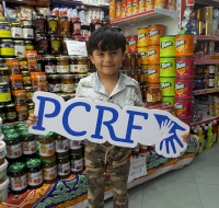 PCRF Distributes Food to Hungry Children in Gaza