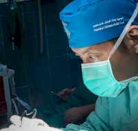 Japanese Plastic Surgeon Returns to Palestine