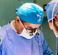 Egyptian Surgeon Treats Refugees in Jordan
