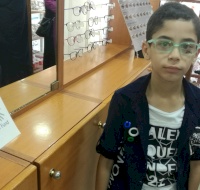 Refugees in Lebanon Get Eyeglasses