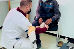 Abdel Rahman starts to walk again