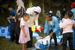Gaza Children Get Toys