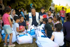 Gaza Children Get Toys