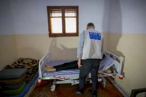 Medical Bed Distribution For Sick and Injured Children
