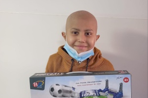 Volunteers Bring Smiles to Children in our Bethlehem Cancer Department