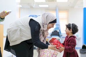 Eid Gifts For Children And Staff At Gaza Cancer Department