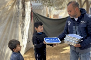 Hot Meal Distribution in Gaza Camps