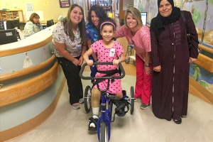 Gaza Girl Finishes Surgery, Starts to Learn to Walk