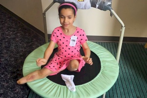 Gaza Girl Finishes Surgery, Starts to Learn to Walk