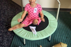 Gaza Girl Finishes Surgery, Starts to Learn to Walk