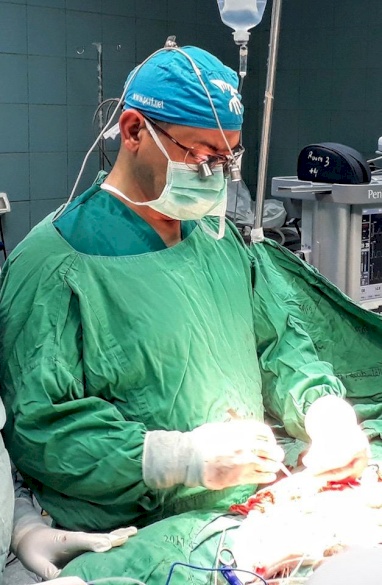 Canadian Surgeon Returns to Palestine