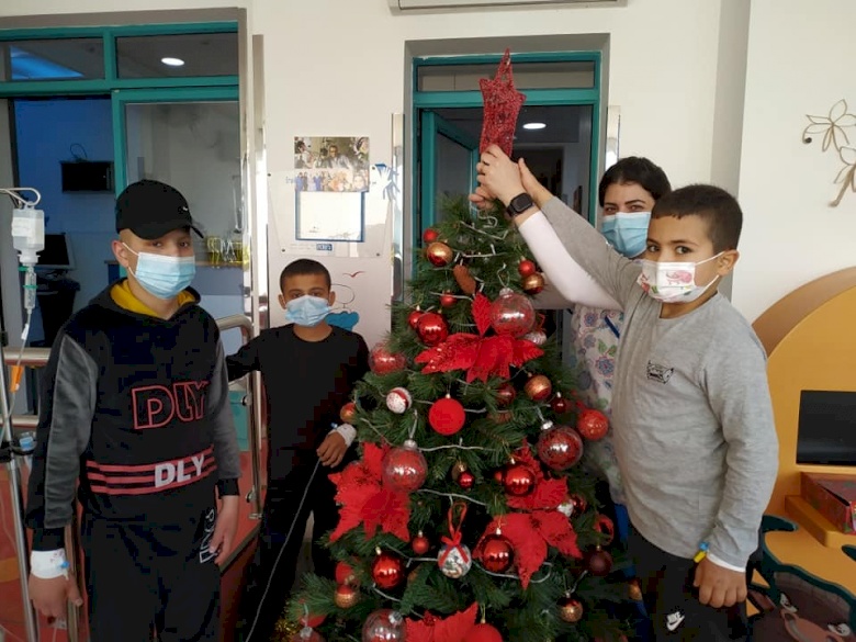 Holiday Decorating Bringing Joy and Cheer