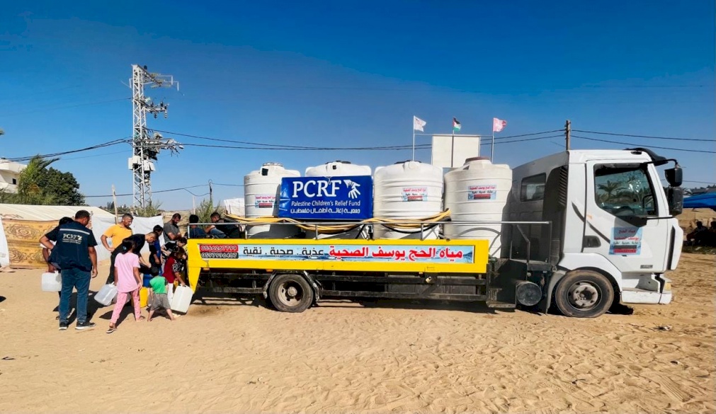 Delivering Water to Displaced Children and Families 