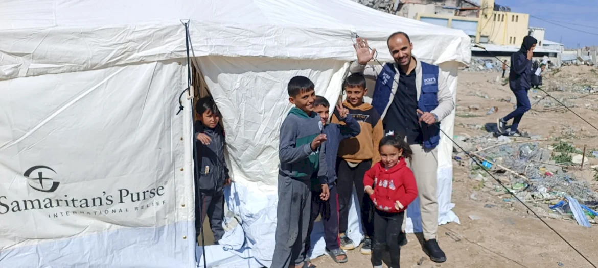 PCRF Provides Emergency Tents to Displaced Families in Gaza