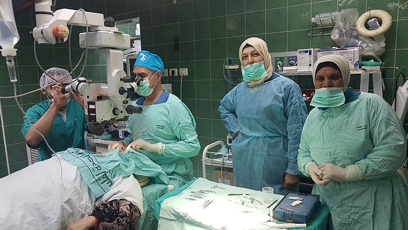 Australian Eye Surgeon Returns to Palestine