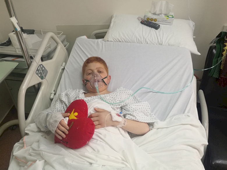 Gazan Boy Undergoes Life-Saving Kidney Transplant Surgery in Jordan