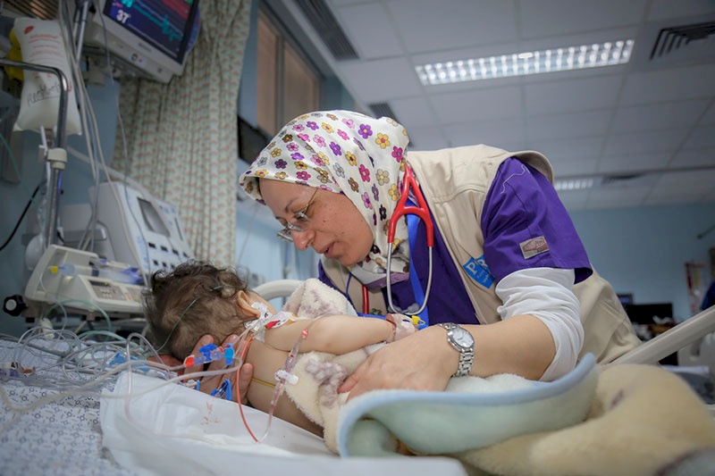 International Cardiac Surgery Team Arrives in Gaza