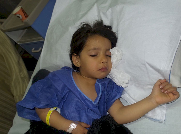 Syrian Girl Has Surgery in Jordan