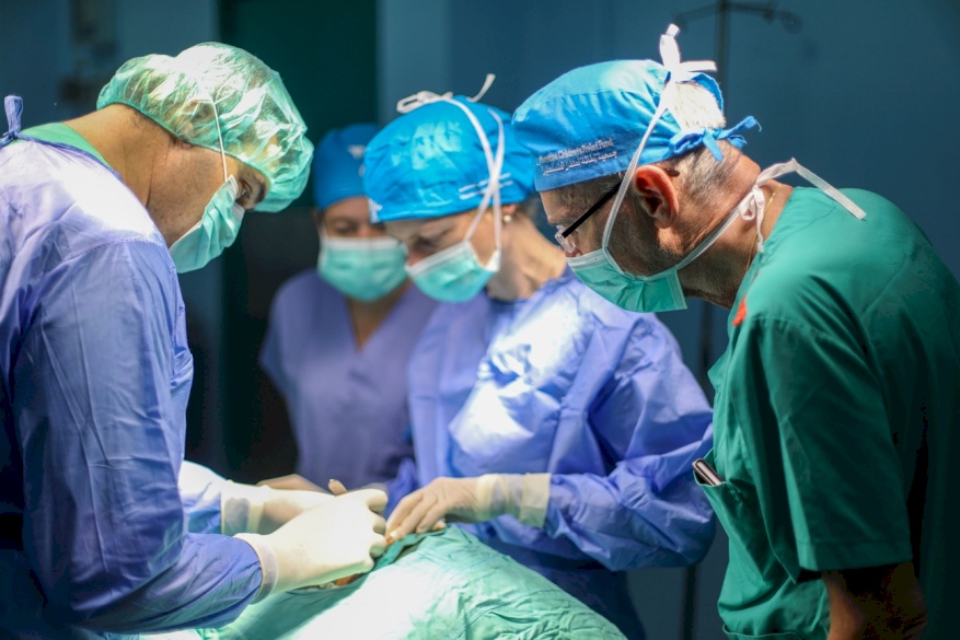 Swiss Plastic Surgery Team Returns to Gaza